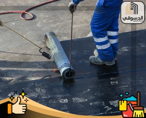 فني شركة عزل اسطح في دبي
