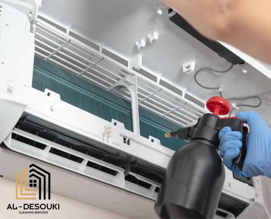 تنظيف مكيفات في المرقبات