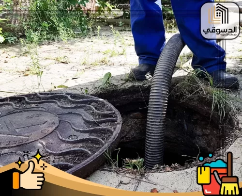 تسليك بيارات المجاري في الشارقة باستخدام أنابيب شفط حديثة لفتح الأنابيب وتنظيفها بكفاءة.